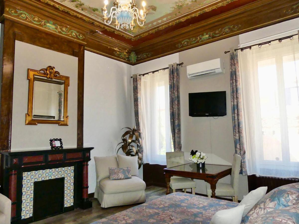 Hotel De Charme Le Provence Salon-de-Provence Exteriör bild